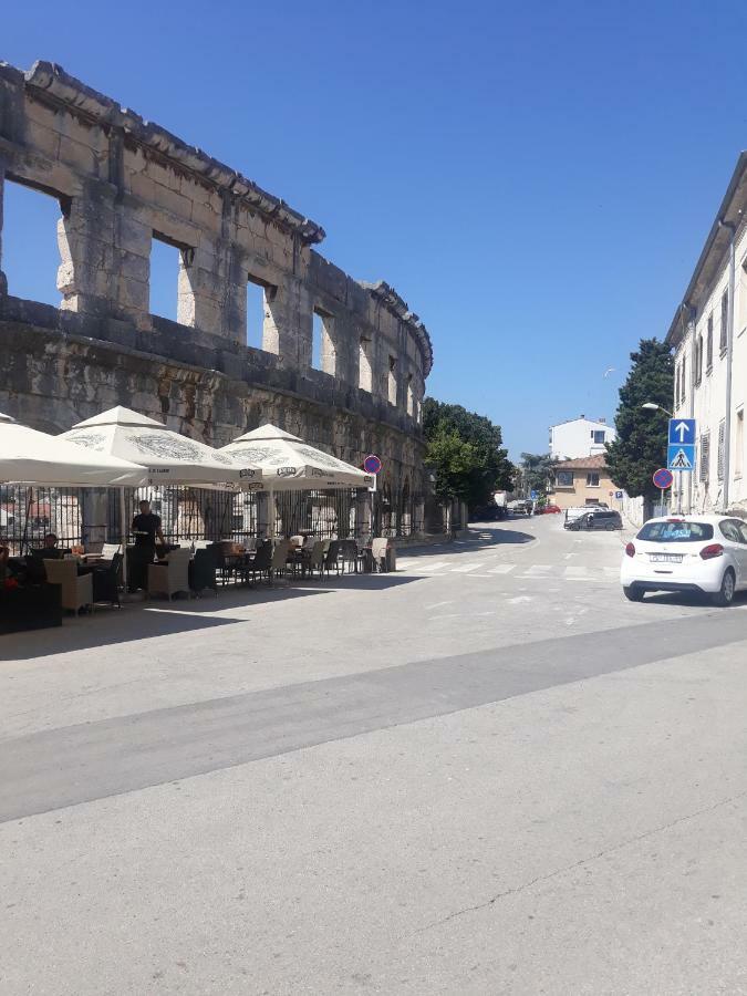 Apartment Amfiteatar Moris Pula Exterior foto